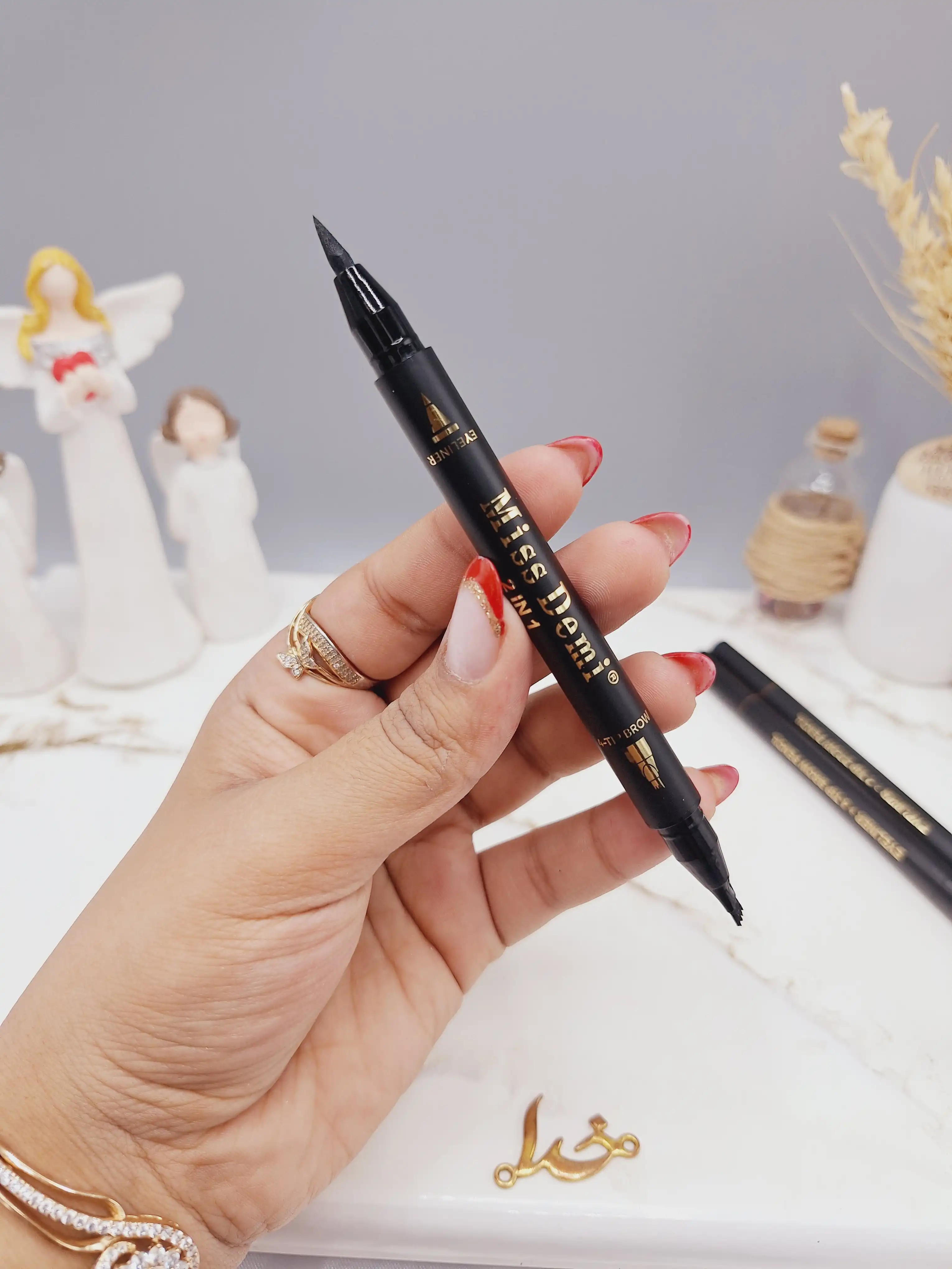 خط چشم و هاشور دو سر برند میس دمی Miss Demi
