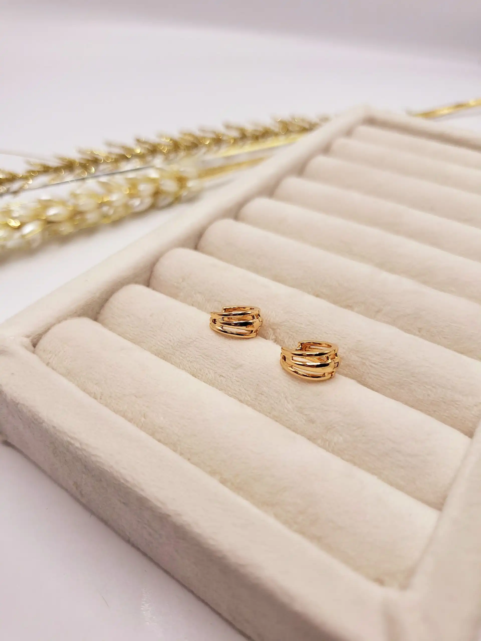 گوشواره طلایی سه لاین برند ژوپینگ