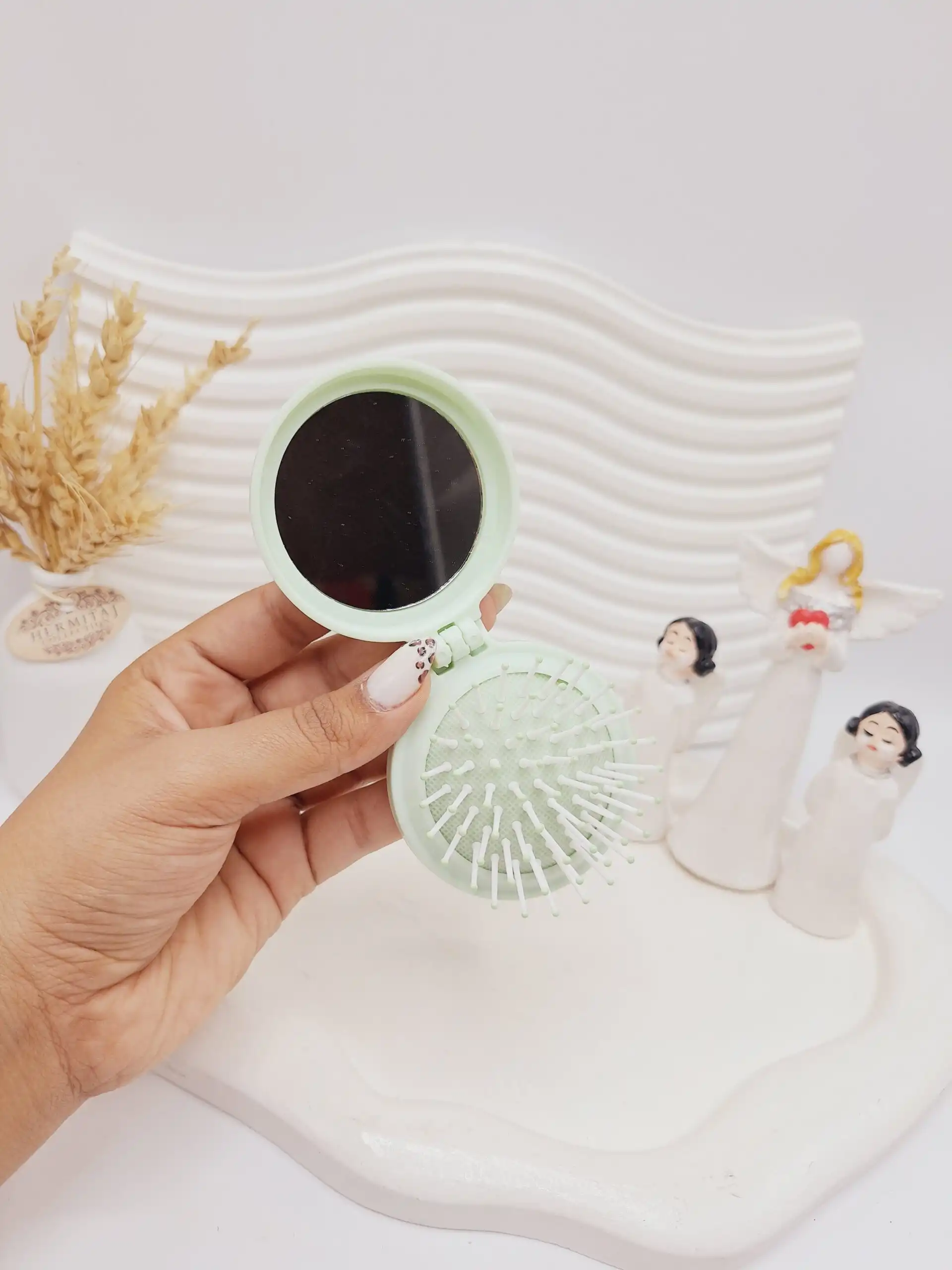 برس تاشو آینه دار جیبی مسافرتی کد 4932